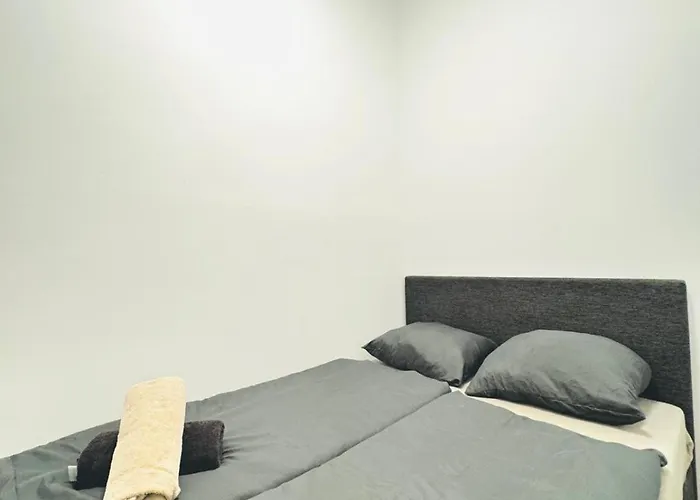 Modern 2br For 5 People With The Center Вена