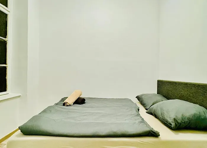 Апартаменты Modern 2br For 5 People With The Center