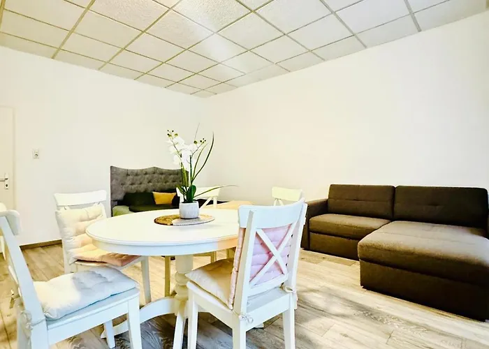 Modern 2br For 5 People With The Center شقة