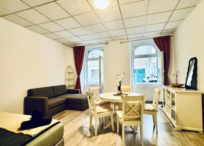 Modern 2br For 5 People With The Center