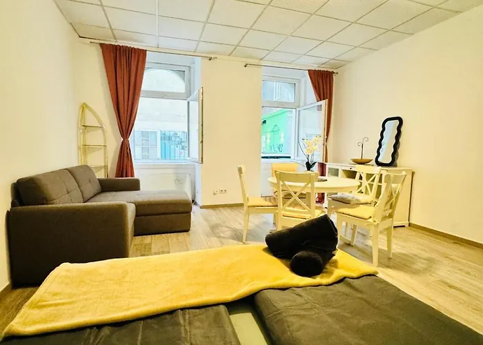Modern 2br For 5 People With The Center Апартаменты *