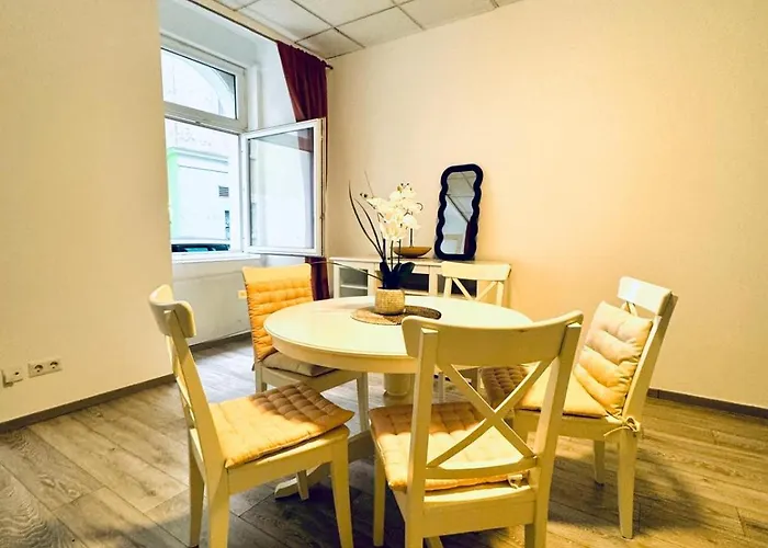 Апартаменты Modern 2br For 5 People With The Center