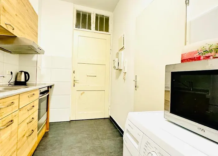 Апартаменты Modern 2br For 5 People With The Center *